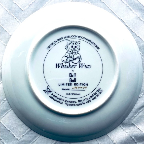 Whisker Wuv Bill Bell Plate - Fine Porcelain Franklin Mint Heirloom Cat Plate - Picture 2 of 2